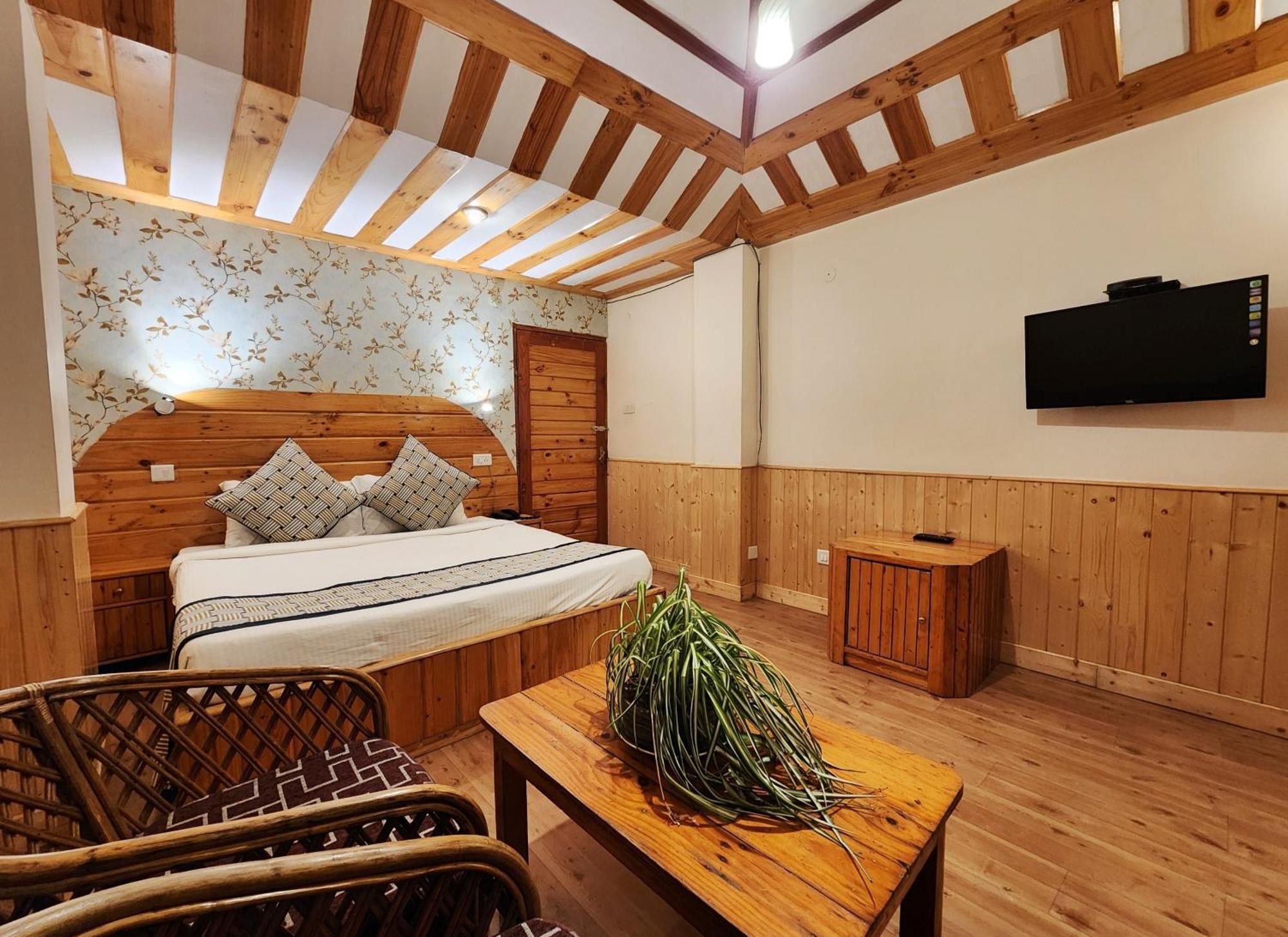 Hotel Pineview Shimla Exterior foto